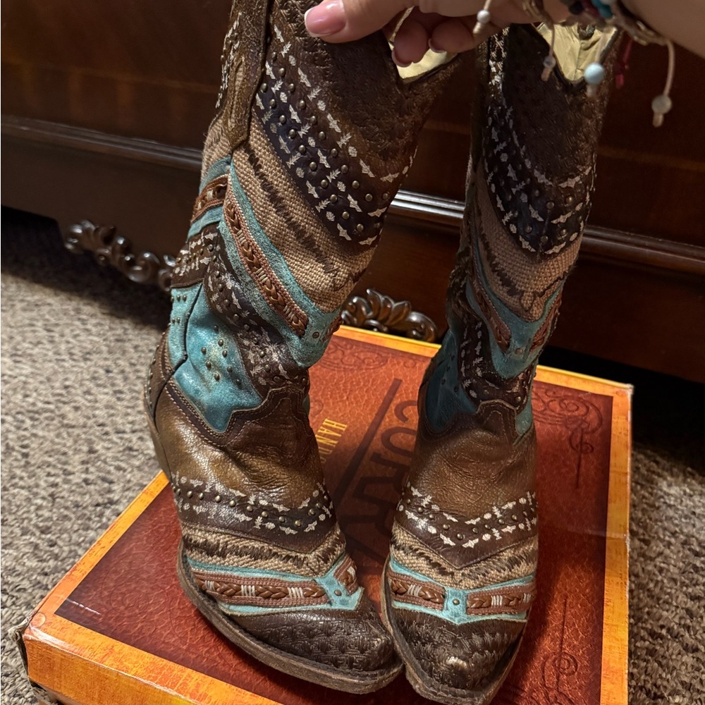 Corral western boots turquoise and brown embroidery